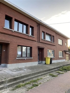 Charmante woning met 3 slpk. en koer, gelegen op wandelafsta