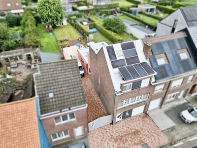 HOB met 2 SLPK, garage, magazijn én mooie tuin!