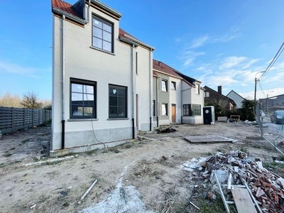 Te koop, 3 landelijke nieuwbouwwoningen met luxueuze uits...