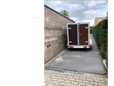 Garage te huur Sint-Michiels