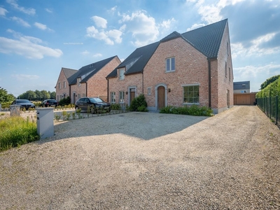 Nieuwbouw huis te huur in Deinze