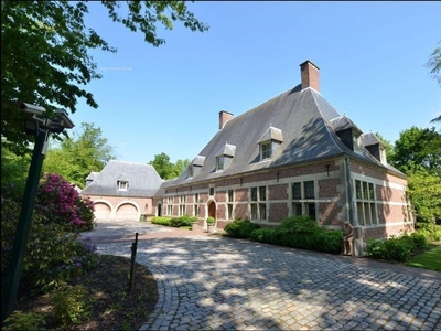 Villa-landhuis te koop Hasselt