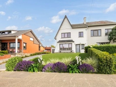 Fraai gerenoveerde woning met 2 slaapkamers.