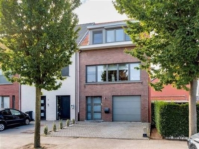 Gerenoveerde bel-etage (163m²) met tuin centrum Rumst