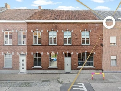 Herenwoning met 4 slaapkamers, zonnige tuin en ruime garage