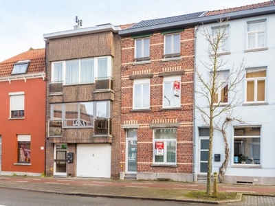 Oudenaardsesteenweg 17, 8500 Kortrijk