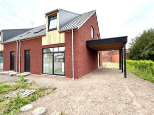 Nieuwbouw halfopen bebouwing met tuin en 3 slaapkamers