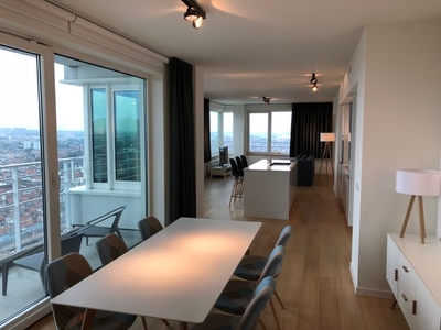 appartement 35e verdieping in UP-site (bemeubeld)