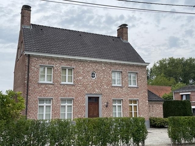 LEDE - Statige herenwoning met loods