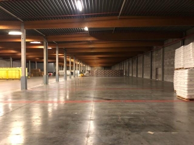 Magazijn 4.500m² Moeskroen