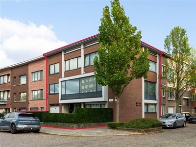 Charmant huis (292 m²) met 6 slaapkamers, stadstuin, 2 terra