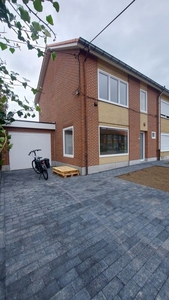 Gerenoveerde 3 gevelwoning