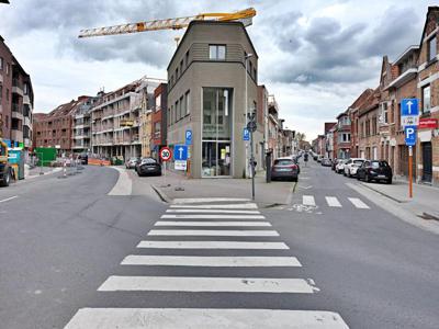 Handelspand met 2 appartementen in Roeselare