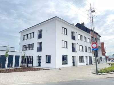 Duplex appartement met kantoor & zicht op Albertkanaal