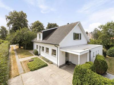 Statige villa te koop op een perceel van 1500m² te Varsenare