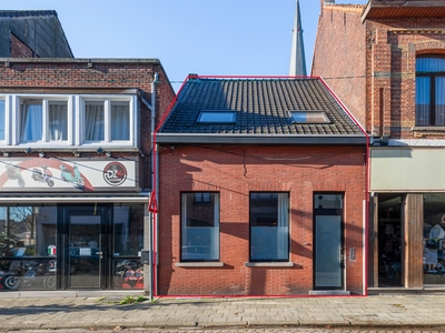 Modern gerenoveerde stadswoning met garage in centrum Turnhout