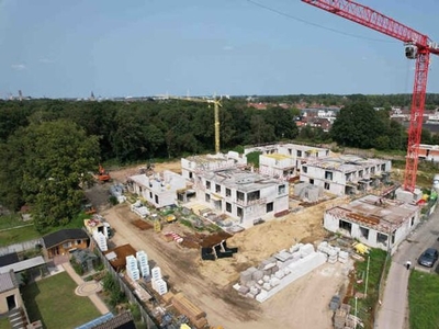 Leuke gezinswoning met 3 slk, en bureau in autoluwe straat