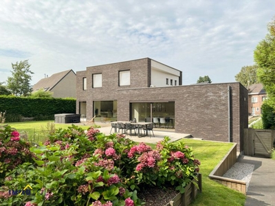 Luxueuze villa met prachtige tuin te Geraardsbergen!