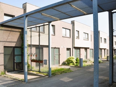 Moderne, lichtrijke woning met buitenruimte - 3 slk