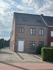 Prachtig duplex met 3 slaapkamers, terras en garage