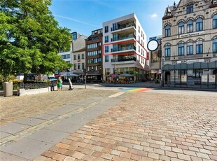 Prachtig en licht appartement op de 2de verdieping met zicht