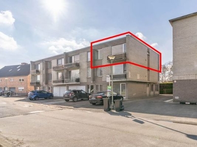 Gunstig gelegen 2-slaapkamerappartement met parking net b...