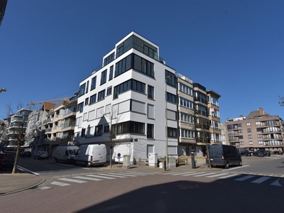 Lichtrijk hoek appartement nabij het centrum van Knokke