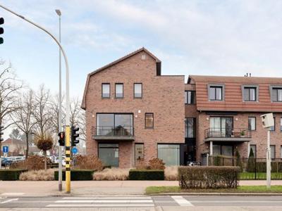 Demo duplex appartement van 147m² met terras centraal geleg