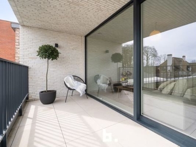 Prachtig afgewerkt duplex appartement met eigen privé ingan