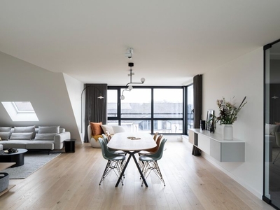 Penthouse (170 m²) op top locatie in het centrum.