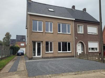 Gelijkvloers appartementen met terras garagebox en tuin