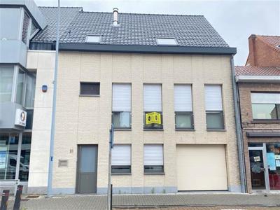 Centraal gelegen woning met LIFT, 3 a 4 slaapkamers, 2 badka