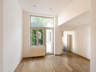 DUPLEX (2bed/2bad) van 135m² met tuin en kelder