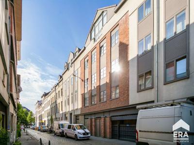 Sint-Jans-Molenbeek - 1 slaapkamer loft met terras!