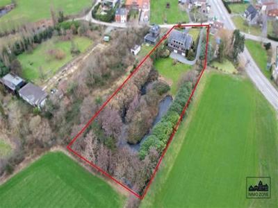 Villa met enorme tuin op een rustige ligging