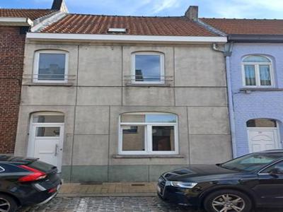 Woning met 2 slpkrs te Denderleeuw