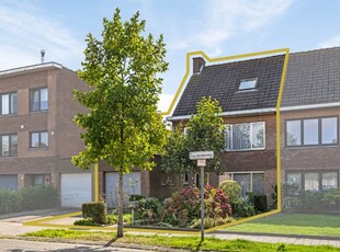 VERKOCHT door BELLES VASTGOED!