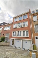 HERMANN-DEBROUX 1 splk apt in perfekt staat ; 70m²