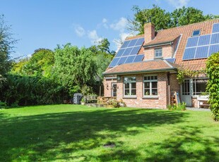 Karaktervolle villa met 3 slaapkamers en zonnige tuin