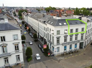 Zeer ruim duplex appartement in het centrum van Mechelen