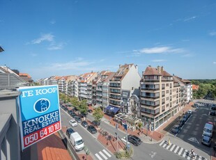 Zonnige penthouse met 3 slaapkamers centraal gelegen in K...