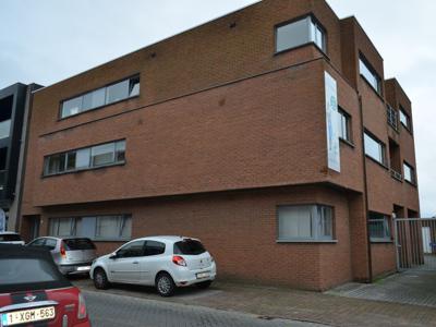 2 slaapkamer appartement met terras en garagebox in centrum