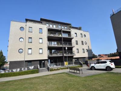 Appartement met 2 slaapkamers, terras en staanplaats