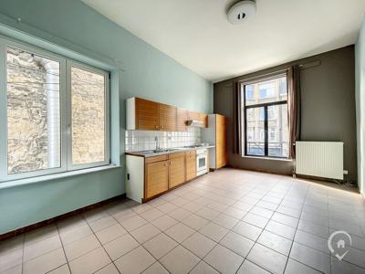 Appartement une chambre dans le centre ville