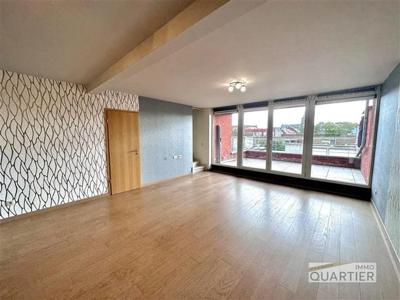 Duplex-appartement (2 slpks) met een ruim terras