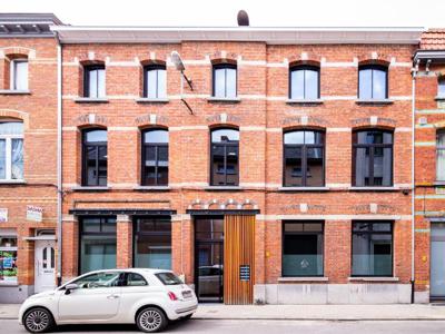  ENERGIEZUINIGE PENTHOUSE / LOFT MET 2 SLAAPKAMERS EN ZONNI