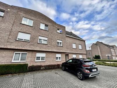 Ideaal gelegen dakappartement met zonneterras en garage