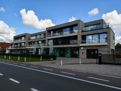 Instapklaar appartement met 2 slaapkamers en terras nabij he