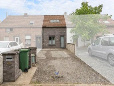 Instapklare woning te Aalst.