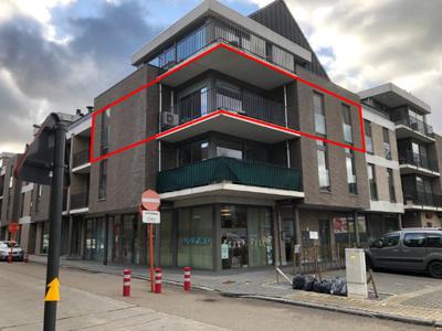 Lichtrijk appartement met airco in centrum Halen